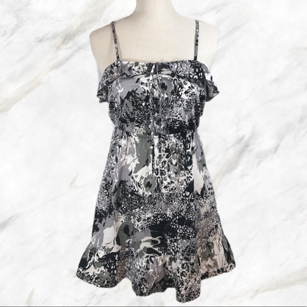 3/$30 Black and White abstract dress size small